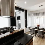 Ratusz Exclusive Apartment- Przy Ratuszu Apartamento